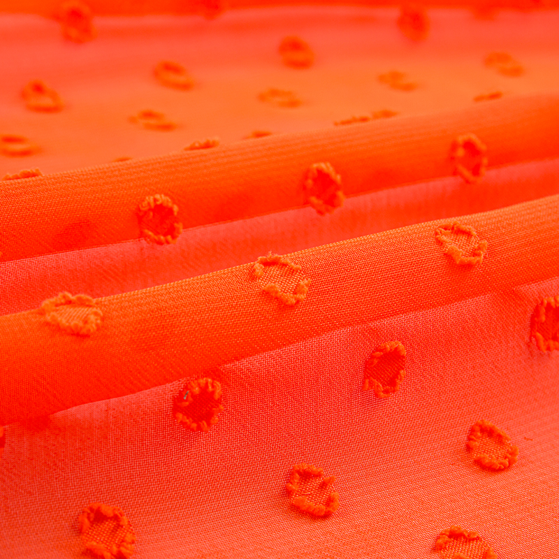 Long-staple wool fabric with a textured surface