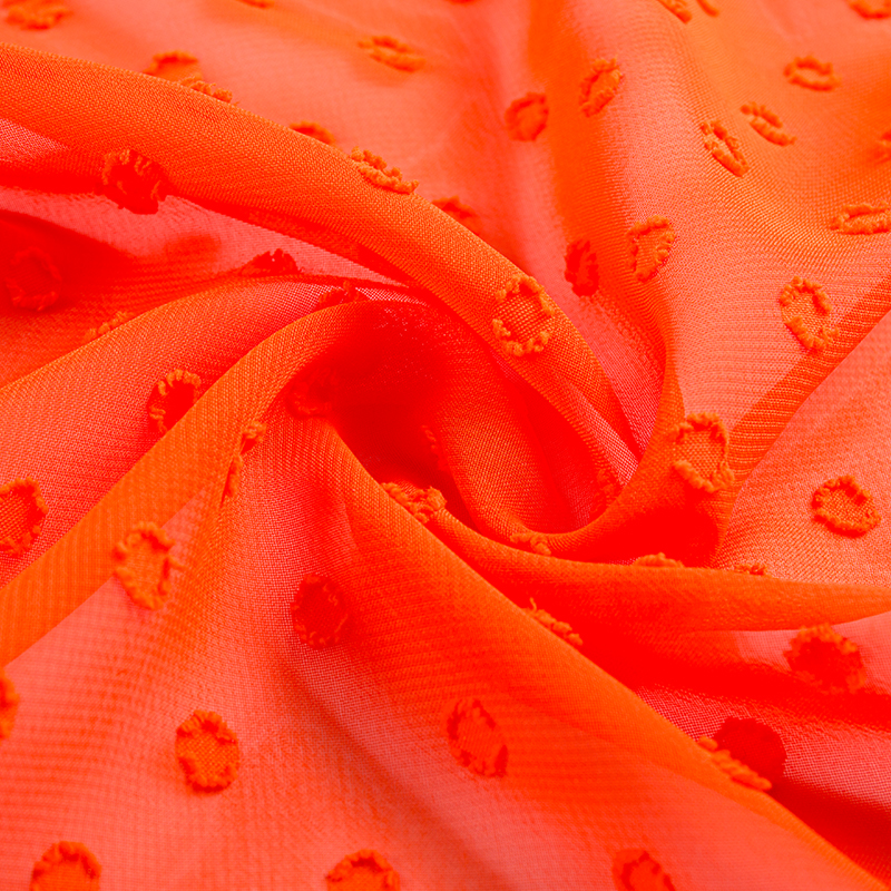 Long-staple wool fabric with a textured surface